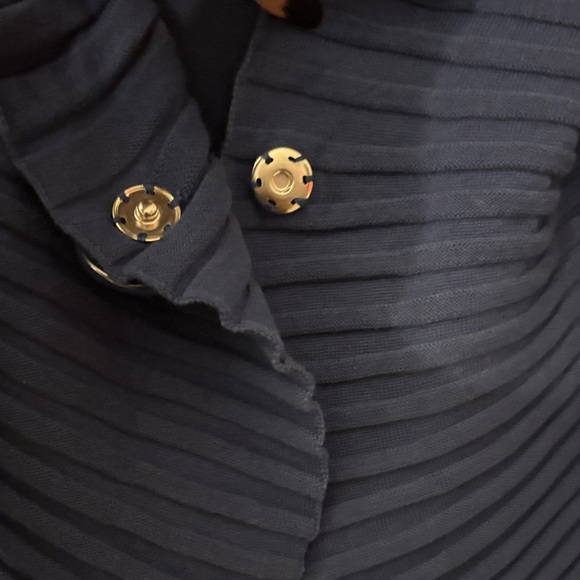 Navy Blue Cropped Ribbed Cardigan - Picture 3 of 6